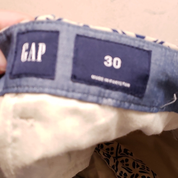 Shorts - Picture 3 of 3